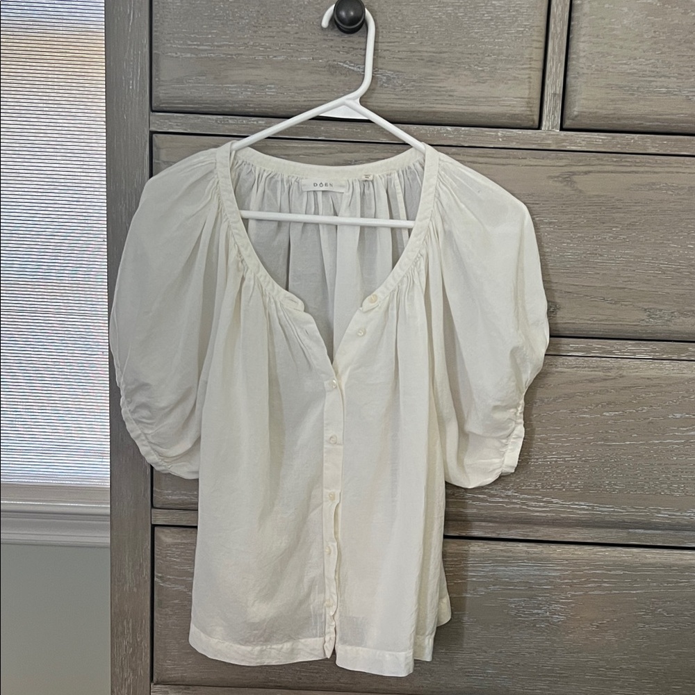 Doen Ivory Puff Sleeve Blouse